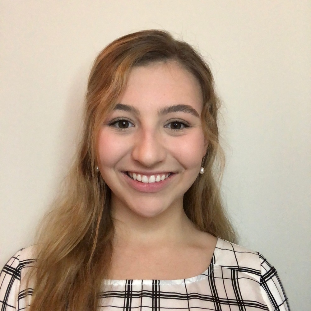 Meet your Posher, Chloe